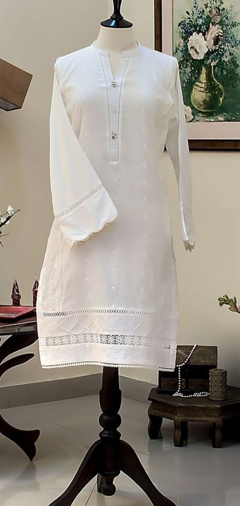 White Simple Kurta Designs, White Pakistani Dress Design, Simple Daman Design, White Dress Summer Pakistani, Simple Shalwar Design, White Kurta Designs Women, White Dress Outfit Pakistani, White Shalwar Kameez For Women, White Kurti Design