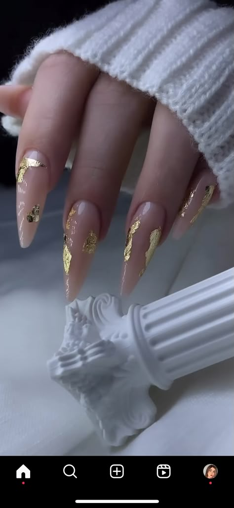 Almond Nails With Gold Foil, Almond Nails With Gold, Nail Art Step By Step, Foil Nail Designs, Almond Acrylic Nails Designs, Art Step By Step, Nail 2023, Long Almond Nails, Nails With Gold