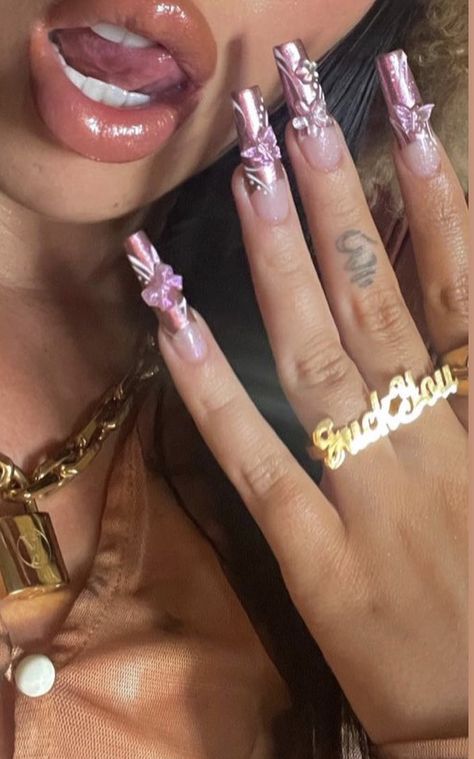 Kali Uchis Nails, Kali Uchis, Lashes, Nail Art, Engagement Rings, Nails, Beauty, Nail Arts