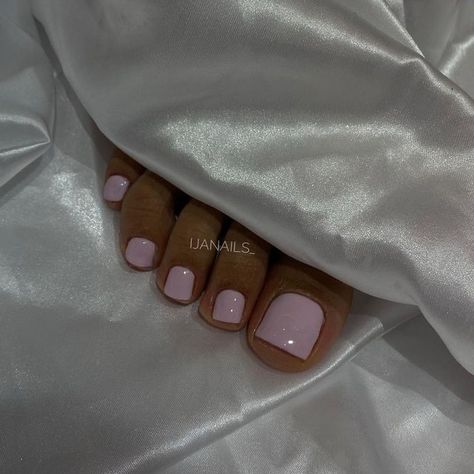 Body Inflammation, Pedicure Ideas, Gel Toe Nails, Acrylic Toes, Acrylic Toe Nails, Toe Nail Color, Pretty Toe Nails, Cute Toe Nails, Short Square Acrylic Nails