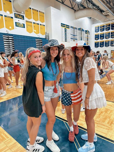 Basketball Student Section Themes, Basketball Game Themes Student Section, Usa Theme Outfit Football Games, Usa Football Theme Outfit, Highschool Vibes, Student Section, Basketball Game Outfit, Fb Games, High School Football Games