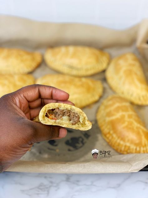 This is a homemade Nigerian meat pie pastries filled with minced meat, carrots and potatoes. The pastey is buttery and rich in flavour. The filling is moist and packed with flavours. This is the ultimate comfort food/snack. Full video on youtube- Bammy Awogbami Nigerian Pastries, Meat Pie Filling, Nigerian Meat Pie, Pie & Pastry Filling, Product Photoshoot, Food Snack, Nigerian Food, Carrots And Potatoes, Meat Pie