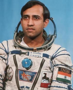 Rakesh Sharma was the first Indian to travel in Space. He was born on 13th January 1949 in Punjab, India. He flew on Salyut 7 Space Station. http://www.aerospaceguide.net/astronaut/rakesh_sharma.html Rakesh Sharma, Astronaut Images, Indian Space Research Organisation, Wing Commander, Mission To Mars, Moon Landing, Space Program, Indian History, Space Station