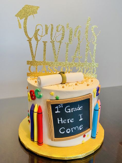 Graduation Cake Kindergarten Cake Graduation, Kindergarten Cake, Kindergarten Graduation Cake, Graduation Cake Designs, Modern Birthday Cakes, Modern Birthday, Graduation Cake, Kindergarten Graduation, Nursery School