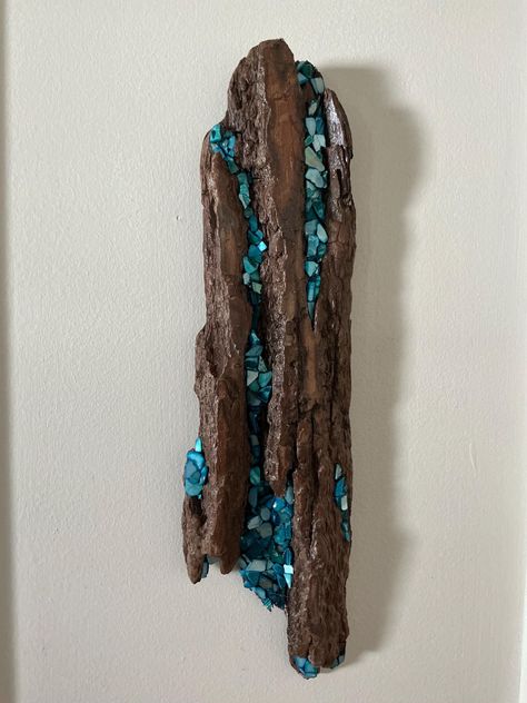 Tree Bark Crafts, Rock Crafts Diy, Water Still, Driftwood Art Sculpture, Beach Crafts Diy, Whimsical Garden Art, Sea Glass Art Projects, Unique Garden Art, Driftwood Art Diy