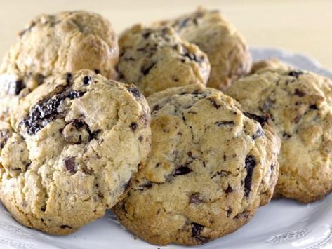 Get Sin City Cookies Recipe from Food Network Giada De Laurentiis Recipes, Giada Recipes, Food Network Canada, Giada De Laurentiis, Sin City, Cookie Desserts, Cookies Recipes Chocolate Chip, Cookies Recipe, Recipes Food