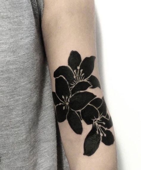 Luciano DelFabbro Rectangle Tattoo Cover Up, Black Tattoo Cover Up For Women, Flower Wrist Tattoos For Women, Muertos Tattoo, Flower Cover Up Tattoos, Blatt Tattoos, Tatuaje Cover Up, Cover Up Tattoos For Women, Tattoo 2024