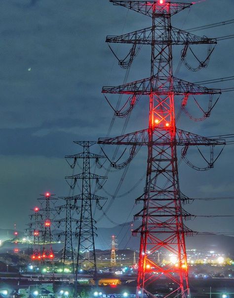 500kv line Electrian Aesthetic, Powerline Aesthetic, Powerlines Aesthetic, Electric Power Aesthetic, Electrical Engineering Wallpaper, Electrical Engineering Aesthetic, Powerline Tattoo, Electricity Aesthetic, Electrical Circuit Symbols