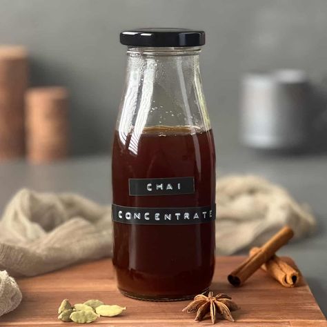 Chai Concentrate Recipe, Cardamom Syrup, Chai Tea Bags, Lattes At Home, Chai Concentrate, Oatmeal Dessert, Homemade Chai, Iced Lattes, Iced Chai Latte