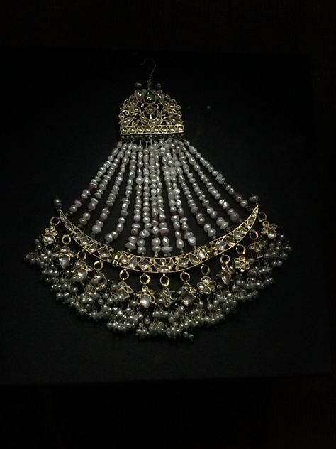 Jhoomer Rajput Paasa Designs, Jhoomer Jewellery, Jhoomar Jewellery, Jhumar Tikka, Bracelets Dainty, Vintage Indian Jewelry, Fresh Flower Jewelry, Hyderabadi Jewelry, Mang Tikka