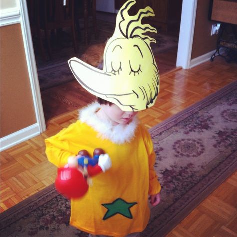 Star Bellied Sneetch Dr Seuss Costume Sneetches Costume, Sneeches Dr Seuss, Dr. Seuss Costumes, Childcare Crafts, Seuss Costumes, Dr Seuss Costumes, Dr Seuss Day, Dr Suess, Library Ideas