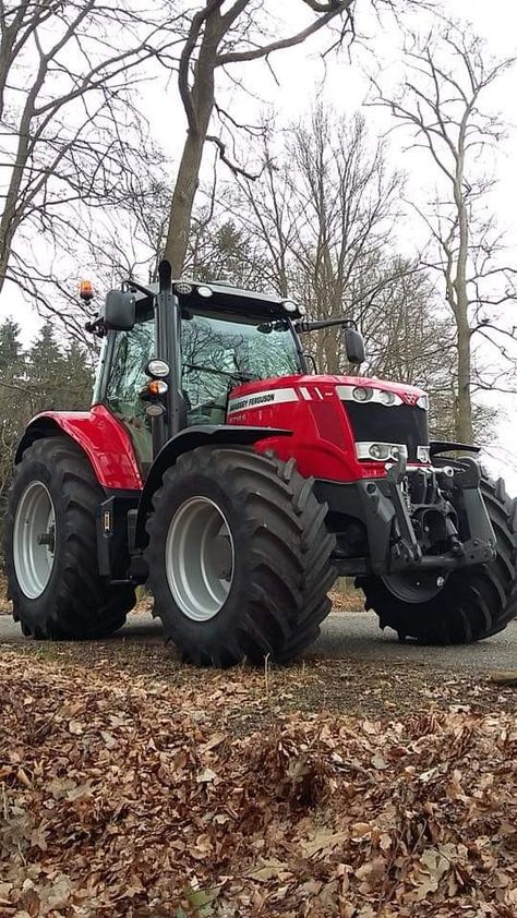 Massey Tractor, Lawn Mower Tires, Tractor Pictures, Big Tractors, Tractor Accessories, Massey Ferguson Tractors, Agricultural Machinery, Agriculture Tractor, Red Tractor