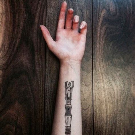 Sonic Screwdriver Tattoo, Screwdriver Tattoo, Dr Who Sonic Screwdriver, Doctor Who Sonic Screwdriver, Doctor Who Tattoo, Half Sleeve Ideas, Sonic Screwdriver, Sleeves Ideas, Sleeve Ideas