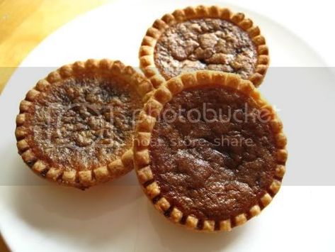 Butter Tarts Filling Recipe, Mini Butter Tarts, Butter Tart Squares, Canadian Butter Tarts, Butter Tart, Pecan Tarts, Tart Filling, Easy Butter, Butter Tarts