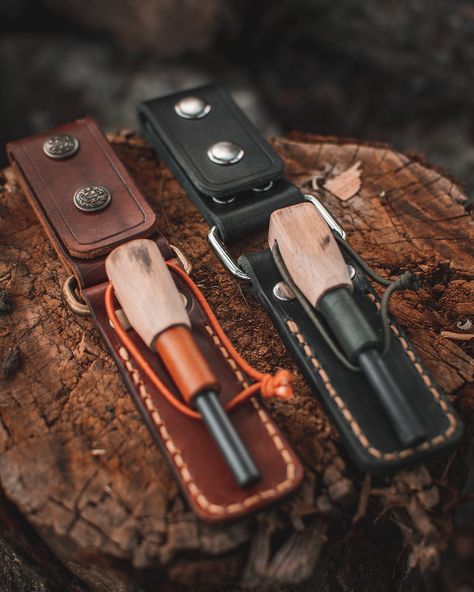 Detachable leather belt ferro rod holsters! Use promo code ADVENTURE on any of my sites to get 10% off your first order! #camp #camping #bushcraft #outdoors #outdoorlife #bonfire #campfire #wildcamping #adventure #backpacking #campinglife #wildernessculture #camplife #outdoorlife #bushcraftcanada #bushcraftusa #TheWildBuckOutdoors Bushcraft Backpack, Ferro Rod, Camping Bushcraft, Camping Life, Survival Gear, Outdoor Life, Bushcraft, First Order, Campfire