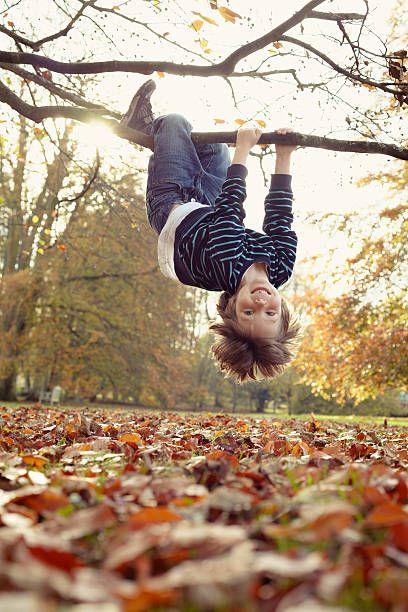 Boys Playing, Nature Kids, Fall Pictures, Kids Portraits, Art Poses, Photo Reference, Tahiti, Upside Down, Children Photography