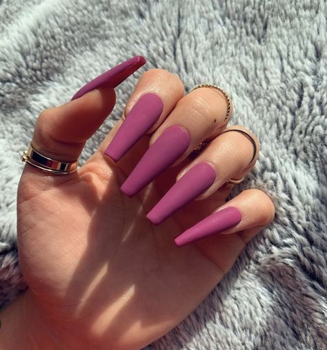 Matte Purple Nails, Coffin Nails Designs Summer, Lily Nails, Coffin Nails Ombre, Black Coffin Nails, Coffin Nails Matte, Nail Shimmer, Matte Nails Design, Fall Acrylic Nails