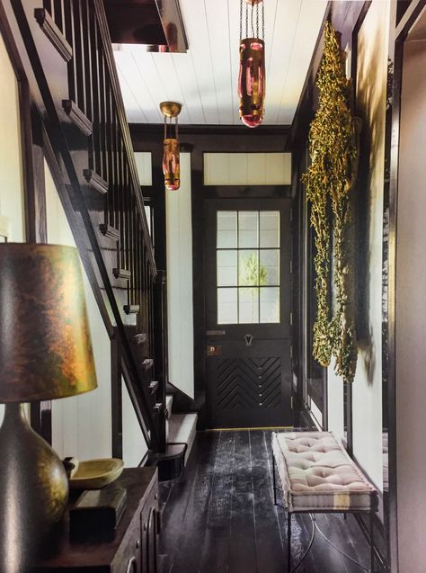 Black Trim Interior Old House, Black Trim Wallpaper, High Gloss Black Trim, Green Room Black Trim, Brown Walls Black Trim, Dark Green Walls Black Trim, Painting Trim Black, Beige Walls Black Trim, Moody Stairs