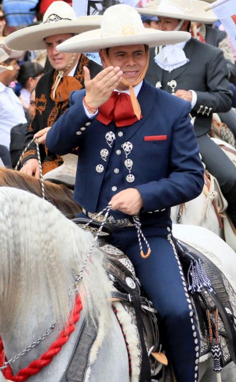 Mexican Suits For Men, Charro Outfit For Men, Mariachi Suit, Charro Outfit, Charro Wedding, Charro Suit, Cowboy Pictures, Formal Men Outfit, Spanish Wedding