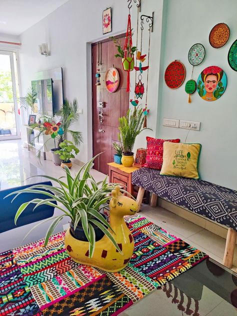 Plants are an easy way to add instant freshness to your home. Hall Decor Ideas Indian, Hall Decor Ideas, Indian Room Decor, Colourful Living Room Decor, Easy Room Decor, India Home Decor, Kitchen Design Diy, Latest Living Room Designs, Indian Home Design