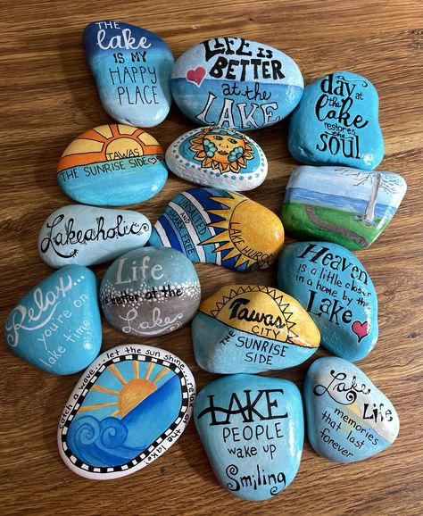 Lake Life Painted Rocks, Lake Rock Painting Ideas, Lake Painted Rocks, Summer Rocks, Stone Polishing, Lake Theme, Pool Paint, Diy Rock Art, Stone Art Painting