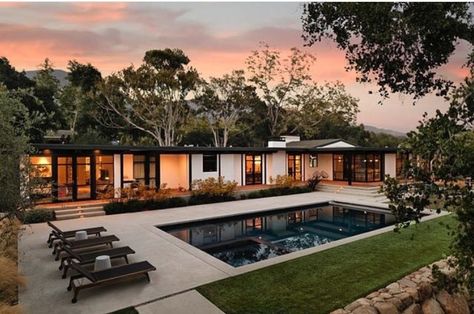 Outdoor Makeover, Moderne Pools, Landscape Inspiration, Best Modern House Design, Santa Ynez, Modern Pools, Backyard Makeover, Indoor Outdoor Living, Style At Home