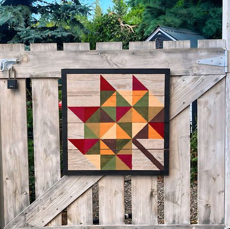 Introducing the Falling Leaves and Little Pieces Leaf Barn Quilts: Celebrate Fall with Prairie Paints! Christmas Barn Quilt Patterns, Barn Quilts For Sale, Leaf Quilts, Quilt Board, Charm Pack Quilt Patterns, Fall Quilt Patterns, Fall Quilt, Charm Pack Quilt, Painted Barn Quilts