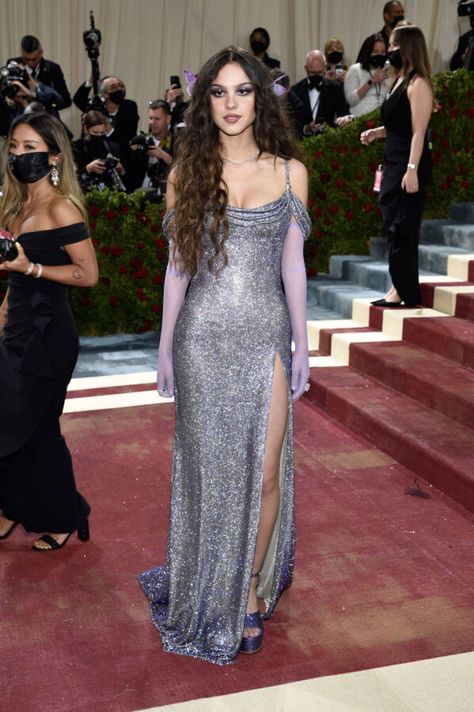 Olivia Rodrigo in Versace - Met Museum - 19 Fashion Exhibition, Art Costume, Costume Institute, Olivia Rodrigo, Metropolitan Museum, Versace, Prom Dresses, Prom, Formal Dresses