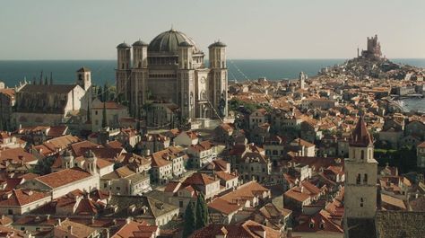 King’s Landing. | Eye-Opening "Game Of Thrones" Scenes Before And After CGI Wizardry Gifs Aesthetic, Game Of Thrones King, Mood Gif, Kings Landing, Game Of Thrones Locations, Interesting Gif, Aesthetic Gifs, King's Landing, Rose Images