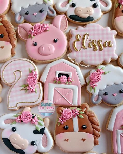 Sugar Cookies by Gaby Ayala Farm Birthday Desserts, Cowgirl Birthday Food Ideas, Farm Animal Cookies Decorated, Farm Animal Sugar Cookies, Farmhouse Cookies, Farm Animal Cookies, Barn Birthday Party, Cowgirl Cookies, Farm Cookies