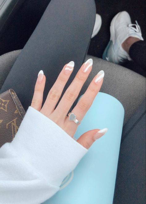 white abstract nails almond nails Abstract Nails Almond, Abstract Almond Nails, Almond White Nails, White Abstract Nails, White Nails Almond, White Almond Nails, Abstract Nails, Awesome Nails, White Acrylic Nails