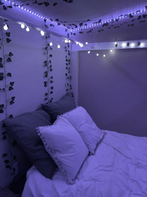 Room Ideas Aesthetic Gray And White, Vibey Room, Cave Room, Girl Apartment Decor, Bedroom Seating Area, Man Cave Room, White Room Decor, Luxury Room Bedroom, Pinterest Room Decor