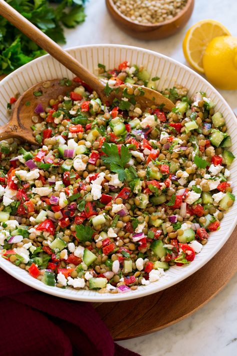 Lentil Salad Lentil Salad Recipes Healthy, Legumes Salad, Dandy Blend, Lentils Salad, How To Cook Lentils, Shrimp Bowl, Easy Cucumber Salad, Lentil Salad Recipes, French Lentils