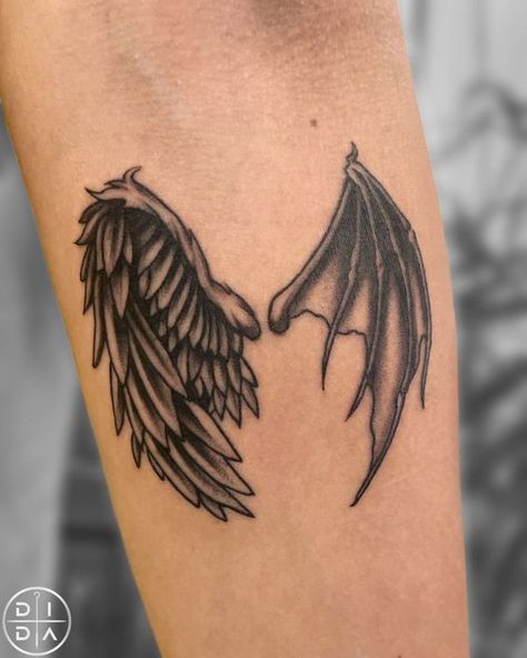 The perfect customised tattoo of angel-devil wings to show of your darker side with the equal balance of your angel heart. Follow us more trending tattoos or visit us or more tattoo ideas and tattoo designs at https://www.instagram.com/didatattoostudio/?hl=en Angel Devil Wings Tattoo, Devil Wings Tattoo, Angel Devil Tattoo, Wing Tattoos On Back, Alas Tattoo, Devil Wings, Unique Tattoos For Men, Shin Tattoo, Tattoos To Cover Scars