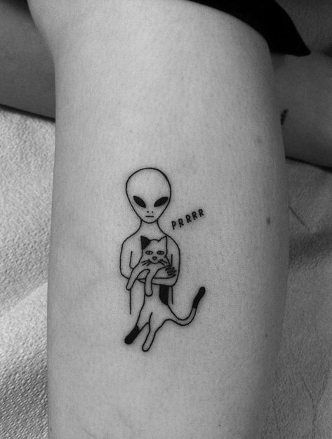 Alien with cat leg tattoo by seanfromtexas - #tattoos #aliens Alien Tattoos, Ufo Tattoo, Tattoo Placements, Tato Jari, Pola Tato, Alien Tattoo, Cat Tattoos, Cat Tattoo Designs, Tiny Tattoo