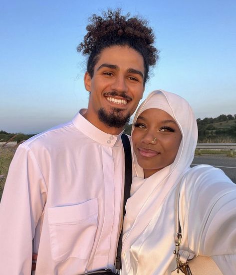 Swirl Couples, Islam Marriage, Beatiful People, Interacial Couples, Mixed Couples, Mode Turban, Muslim Couple, Muslim Couple Photography, Black Love Couples