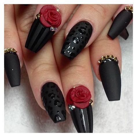 Gold glitter ❤ liked on Polyvore featuring nails Black And Red Nails, Nail Suggestions, 2019 Nails, Manicure Designs, Gothic Nails, Nail Art Gel, Nails 2020, Ideas Nails, Nails Black