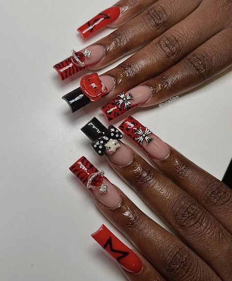 Black Nails Y2k, Black And Red Vivienne Westwood Nails, Star Nails Y2k Red And Black, Red And Black Junk Nails, Nail Ideas Y2k Long Black, Mafia Nails, Pink And Black Junk Nails, Red And Black Nails, Nails Y2k