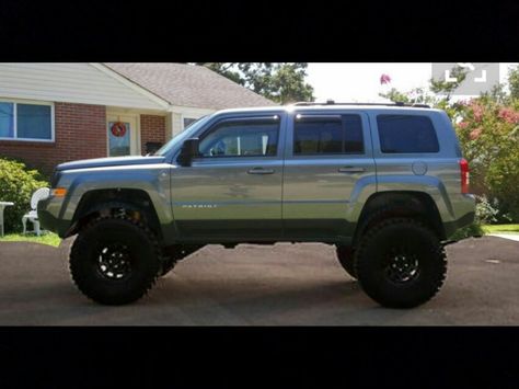 Straight axle jeep patriot Jeep Patriot Mods, 2012 Jeep Liberty Mods, Custom Jeep Liberty, Jeep Patriot Accessories, Black Jeep Patriot, Jeep Patriot Lifted, Jeep Liberty Lifted, Jeep Lights, Jeep Wk