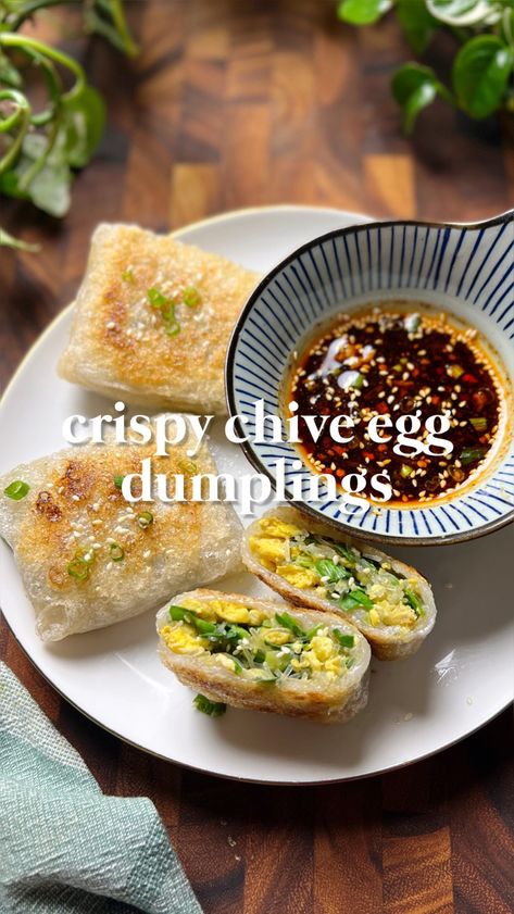 Rice Paper Egg Wrap, Rice Paper And Egg, Rice Paper Eggs, Rice Paper Egg, Crispy Rice Paper Dumplings, Egg Crepes, Egg Pockets, Rice Paper Dumplings, Egg Dumplings