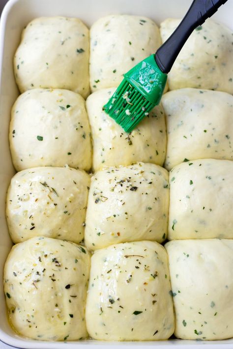 Garlic Herb Dinner Rolls! Easy, soft, garlicky herbed dinner rolls, perfect to serve as a side. Brushed with garlic herb butter. Making bread at home is easy! #cookingformysoul | cookingformysoul.com Homemade Garlic Dinner Rolls, Garlic Herb Dinner Rolls, Garlic Bread Rolls Easy Recipes, Garlic Rolls Recipe, Garlic Rosemary Bread, Herb Dinner Rolls, Garlic Dinner Rolls, Making Bread At Home, Herb Focaccia