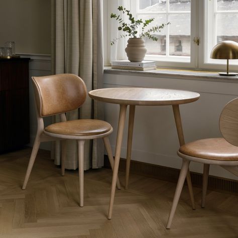 H2 - 1 / Copy Text The Mater Accent Café Table is designed by the Danish architect duo Space Copenhagen and combines a sculptural and handcrafted aesthetic. H2 - 2 / Quote Text Combines a sculptural and handcrafted aesthetic H2 - 3 / Supplier Description The Mater Accent Café Table is the perfect addition to any contemporary space. Its sculptural and handcrafted aesthetic gives it a sophisticated look that will complement any décor. The table is durable for both private and public use, making i 2 Seater Dining Table West Elm, Table To Go Over Chair, Cafe Chairs And Tables, Danish Decor, Wood Cafe, Coffee Chairs, Space Copenhagen, Cafe Table, Table Bistrot