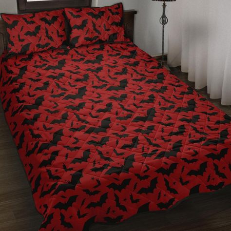 Day Bed Room, Room Recor, Goth Bedding, Goth Bed, Luxury Dorm Room, Gothic Decor Bedroom, Halloween Bedding, Quilted Bed, Halloween Bedroom