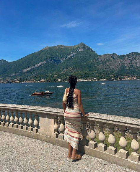 Summer In Italy Aesthetic, Vacay Pics, Summer In Italy, Summer Picture Poses, Shotting Photo, Girls Vacation, American Princess, Vacation Mood, E Photo