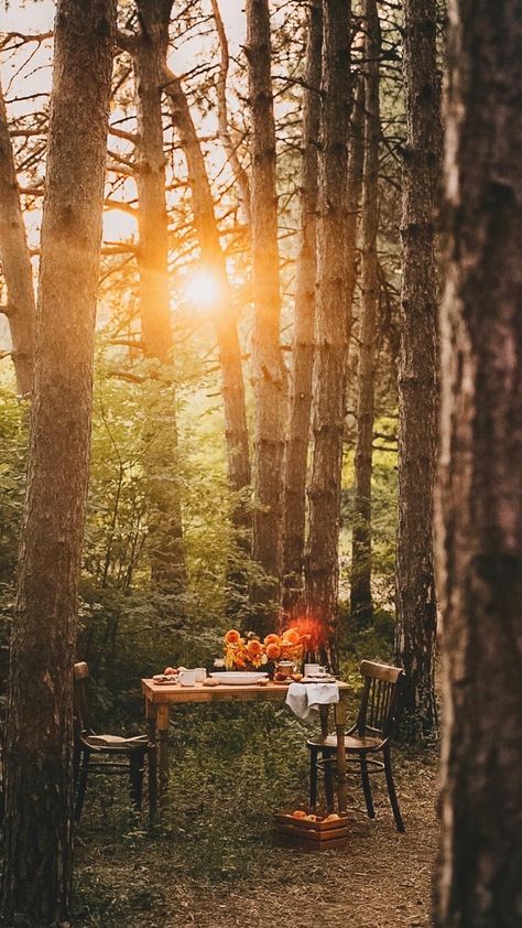 Romantic Table Setting, Picnic Inspiration, Food Photoshoot, Autumn Tea, Romantic Picnics, Autumn Magic, Outdoor Food, Table Sets, Bountiful Harvest