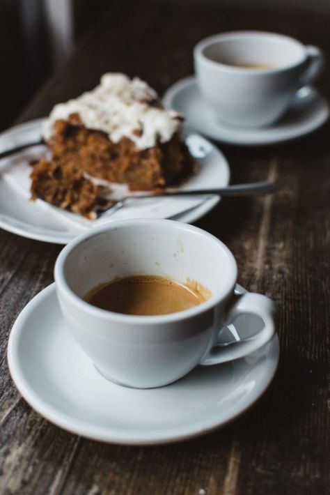 Close up of espresso coffee with cake behind Cake And Coffee, A Slice Of Cake, Coffee And Cake, Coffee Shot, Slice Of Cake, Dessert Photography, Cake Photography, Coffee Cake Recipes, Coffee Dessert