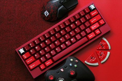 Red Gaming Aesthetic, Black And Red Keyboard Wallpaper, Red Keyboard Aesthetic, Gaming Room Setup Red And Black, Red And Black Pc Setup, Red Keyboard, Red Envelope Design, Red Keycaps, Gamer Setup