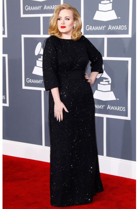 Here, she accessorizes her eye-catching Giorgio Armani dress with a Harry Winston diamond ring and a bold red lip at the 54th Grammy Awards. Adele Style, Giorgio Armani Dress, Adele Photos, Adele Adkins, Adele Dress, Armani Dress, Black Sparkly Dress, Best Red Carpet Looks, Melissa Mccarthy