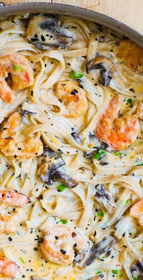 Creamy Shrimp Pasta with Mushrooms in a homemade alfredo sauce. The creamy pasta sauce is made with Parmesan and Mozzarella cheese, garlic, basil, crushed red pepper flakes, paprika. #creamy #shrimp #pasta #shrimppasta #mushrooms #mushroompasta #pastarecipe #easypasta #comfortfood #easydinner #seafood #recipeoftheday #bestpasta #bestrecipes Shrimp Stuffed Mushrooms, Shrimp Pasta Recipes Easy, Pasta With Mushrooms, Creamy Shrimp Pasta, Creamy Pasta Sauce, Creamy Shrimp, Shrimp Alfredo, Shrimp Dinner, Homemade Alfredo