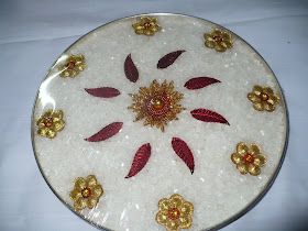 Engagement Plate Decorations Plate Decoration For Engagement, Aarathi Plates Decoration, Flowers For Engagement, Plate Decoration Ideas, Decoration For Engagement, Engagement Plate, Decorating Plates, Puberty Function, Coconut Decoration